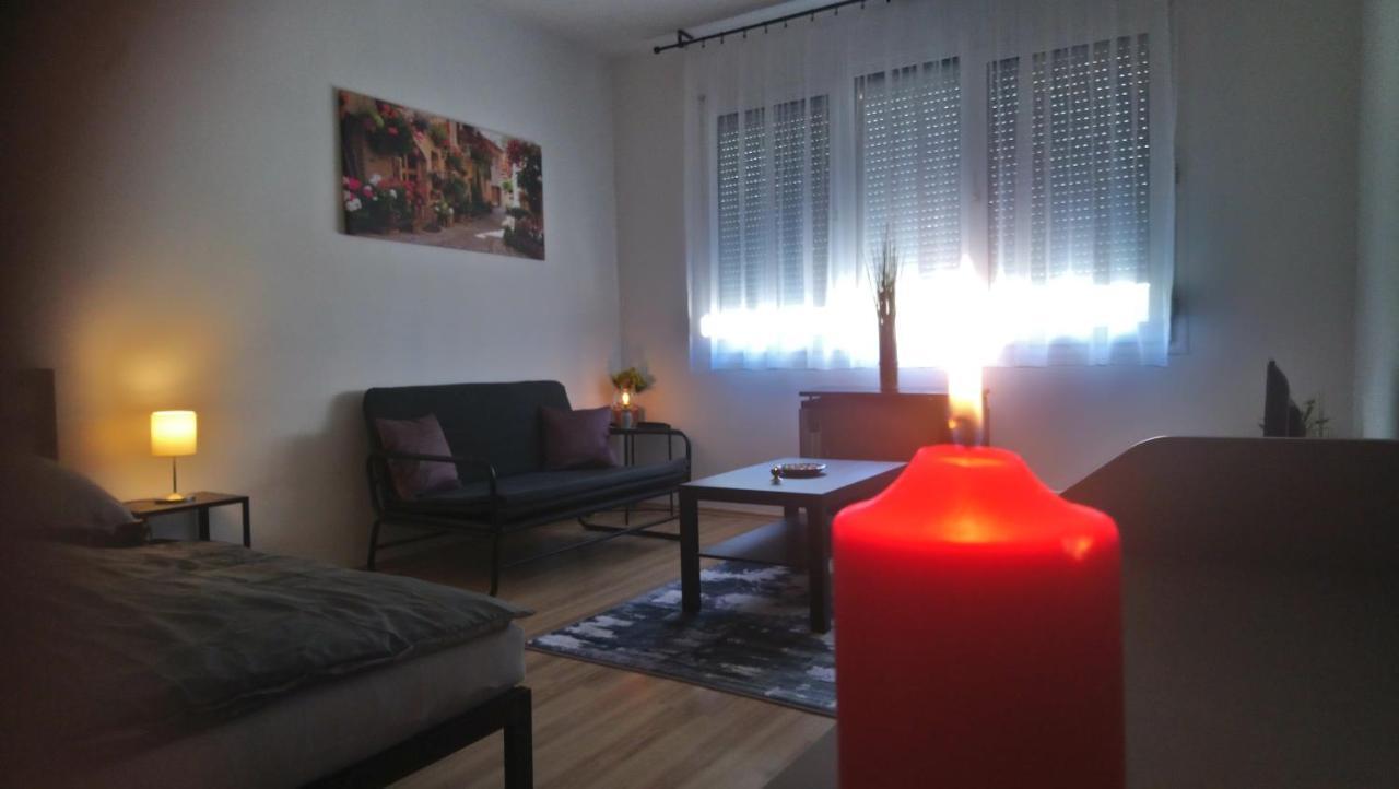 Sziget Apartman เอ็กเกอร์ ภายนอก รูปภาพ