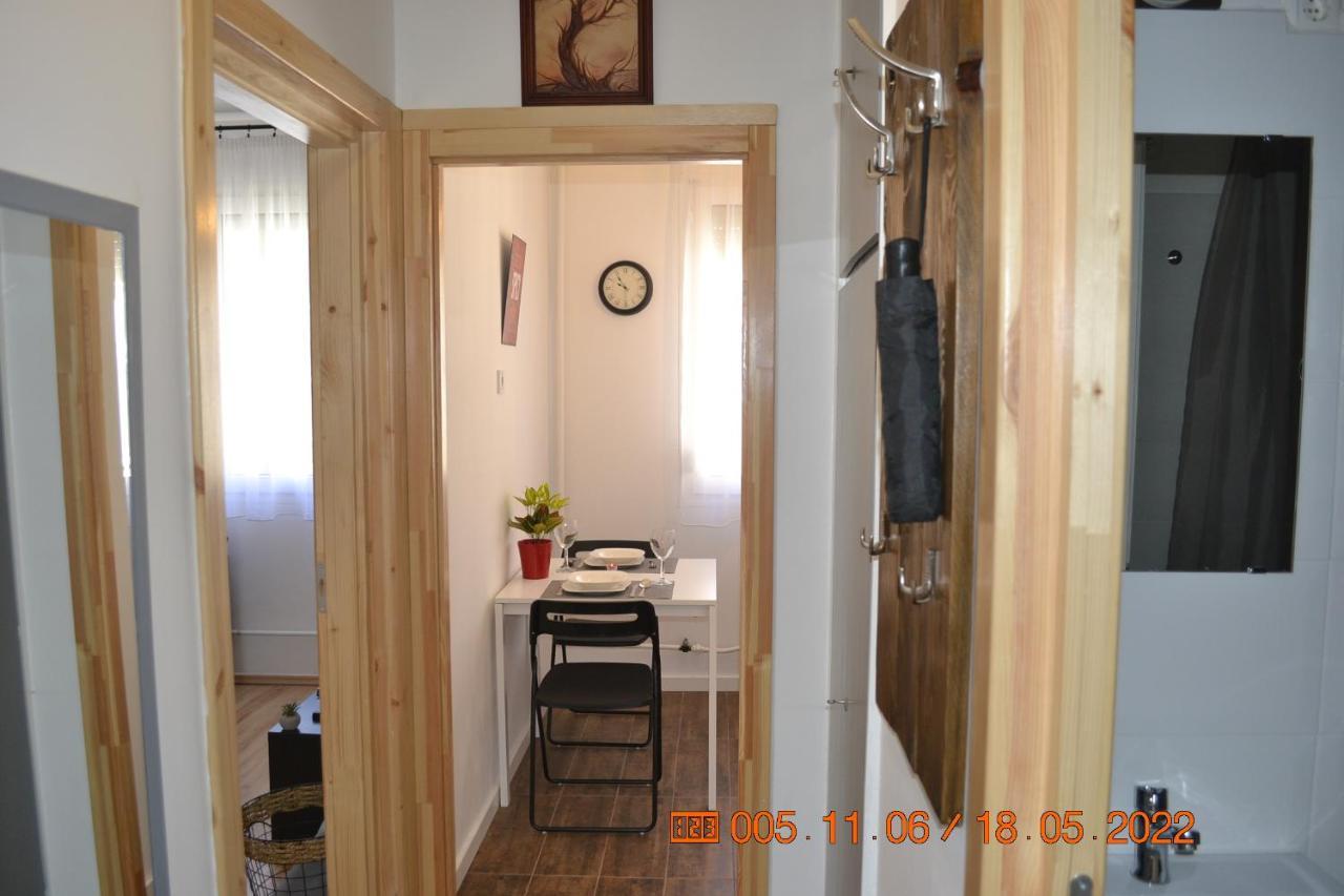 Sziget Apartman เอ็กเกอร์ ภายนอก รูปภาพ